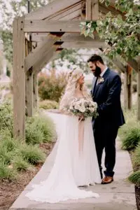 leduc stone barn gardens wedding