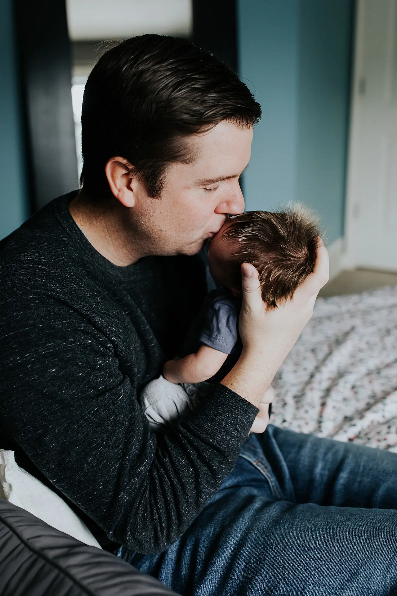 Calgary Lifestyle Newborn Photographers