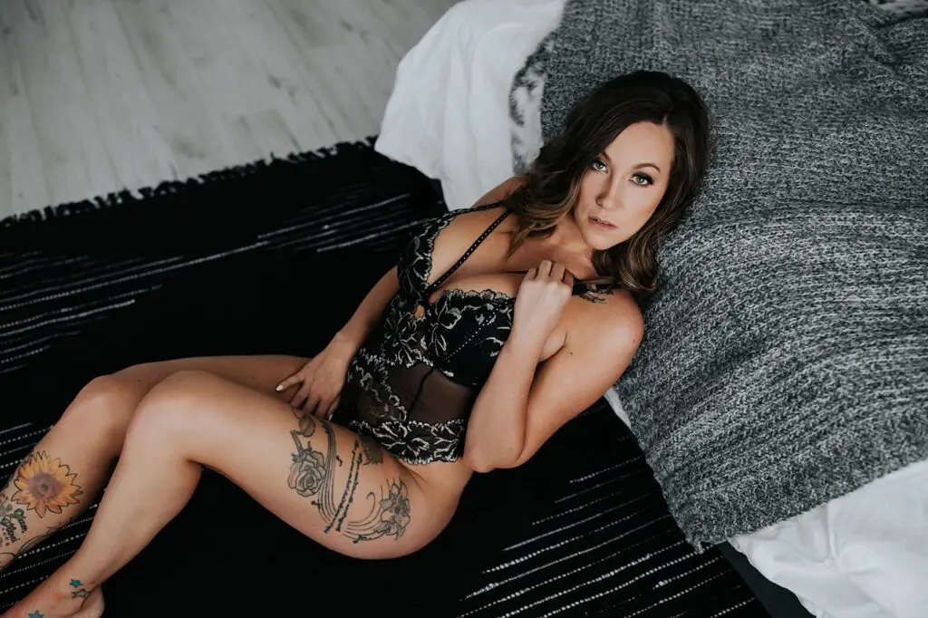 calgary boudoir photographer, calgary boudoir, boudoir ideas, boudoir inspiration, boudoir photoshoot ideas, best boudoir