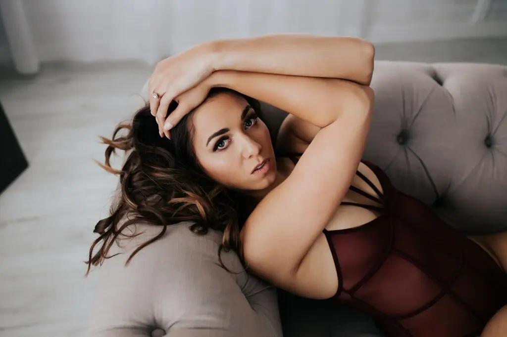 calgary boudoir photographer, boudoir ideas, boudoir poses, boudoir inspiration, boudoir outfit ideas