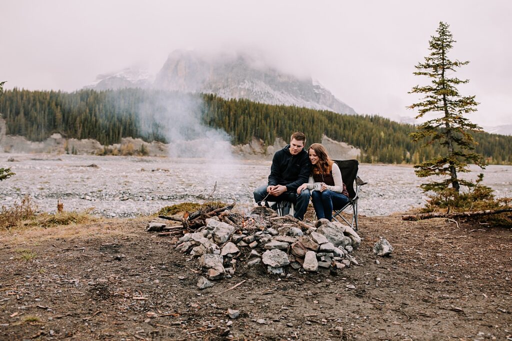 couples session, engagement session, fall engagement session, adventure session, camping engagement session, campfire photos, campfire engagement session, photoshoot ideas, engagement session ideas, engagement session outfits, campfire couple, smore's, campfire couple photos, mountain engagement session, backpacking engagement session