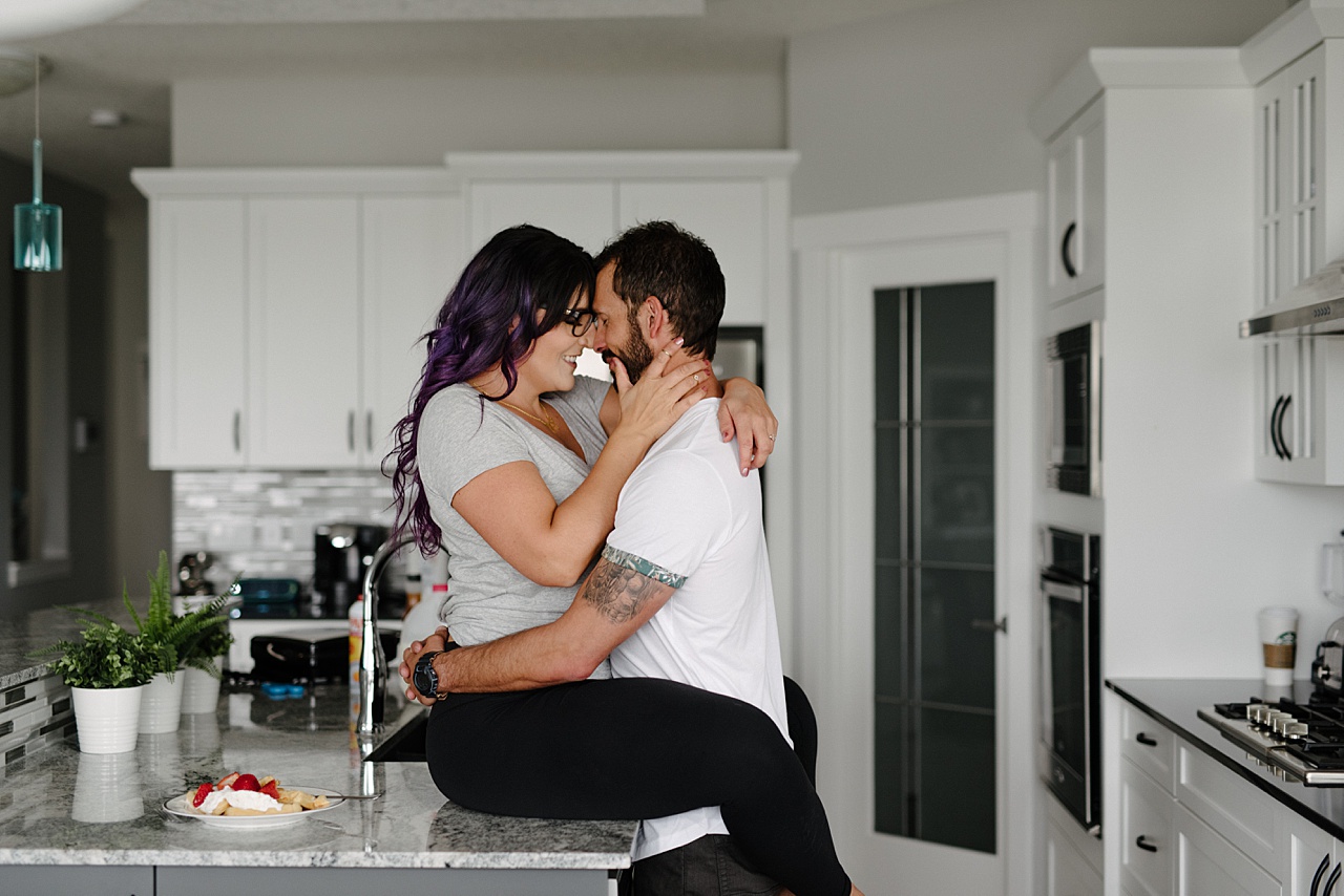 in home engagement session, lifestyle engagement session, calgary lifestyle photographer,